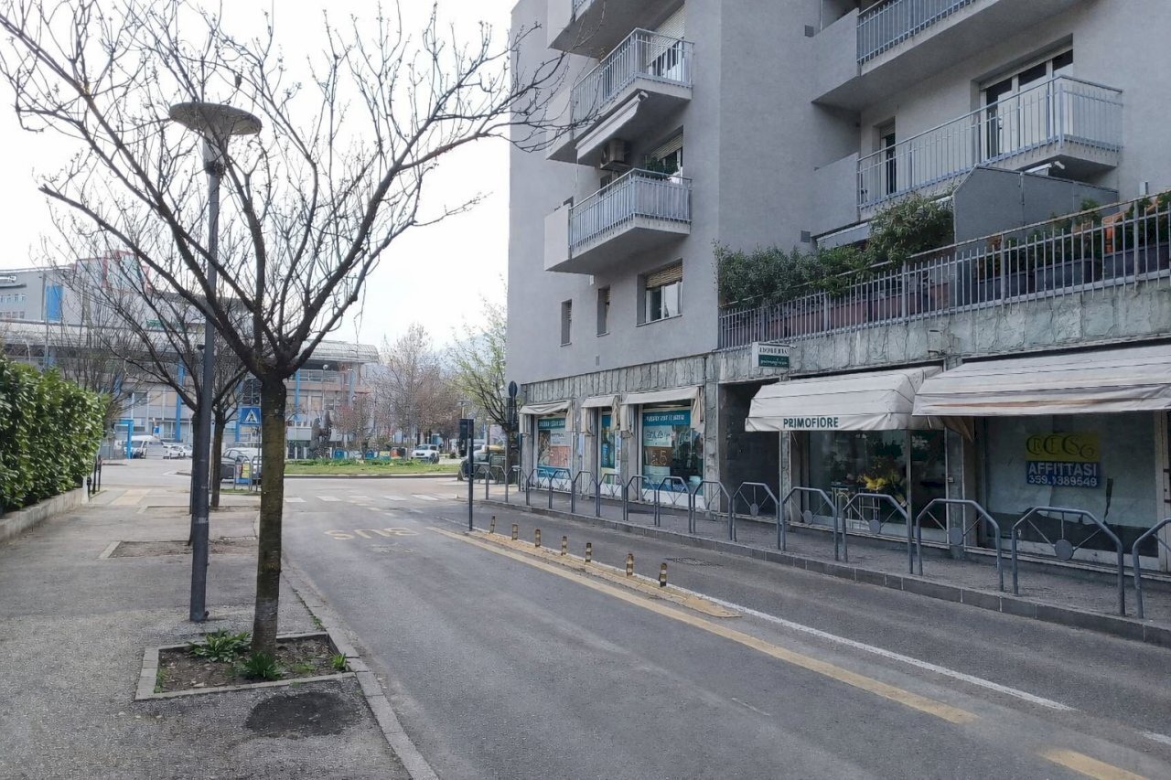 069e04b7-f3c9-4cd4-84d2-8219f028fbbe.png - Locale Commerciale Trento - foto 1