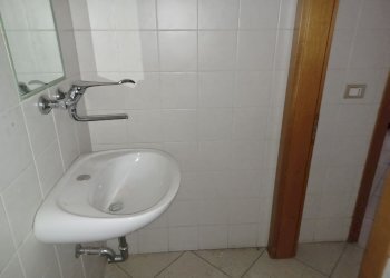 88a0d861-edba-41d9-a605-6a90783a77b6.jpg - Commercial Premises Trento - photo 8