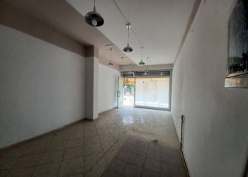 5135defa-fc1f-4468-9124-7b594b4dafd0.jpg - Commercial Premises Trento - photo 10