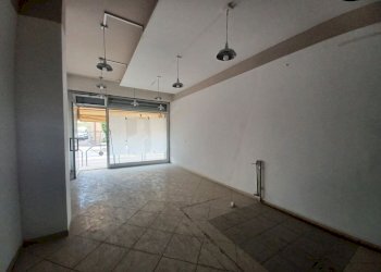 a3529e30-cf8a-4d28-9d0a-797d041d796b.jpg - Commercial Premises Trento - photo 11