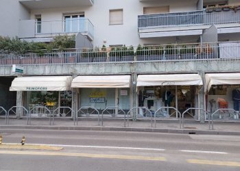 80b2e9af-aae8-4480-b695-435c712a180a.jpg - Commercial Premises Trento - photo 13
