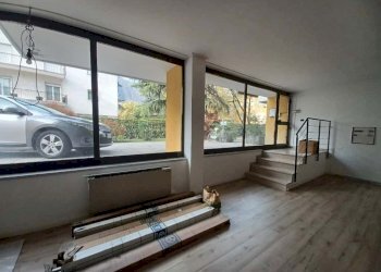 541b508e-3d84-442b-8f3f-58fb60aba98f.jpg - Commercial Premises Trento - photo 1