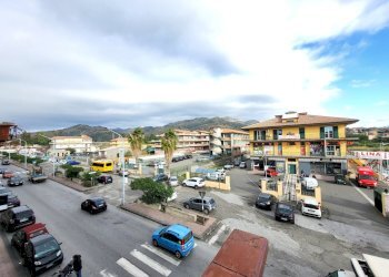 32.jpg - Trilocale Via Gaetano Donizetti 13, Taormina - foto 24