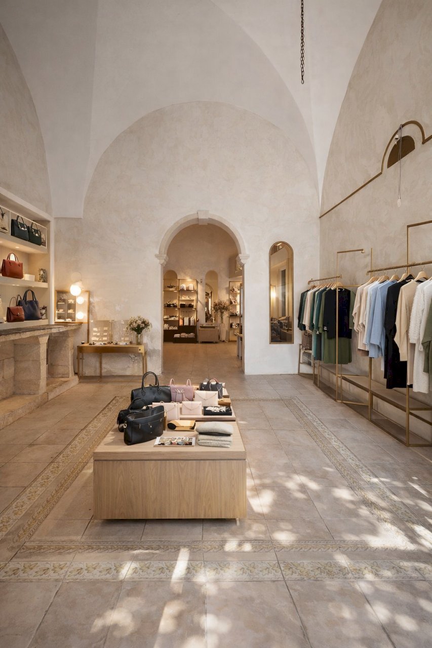 ChatGPT Image 17 mar 2026, 12_01_55.png - Commercial Premises Viale Otranto 48, Lecce - photo 1