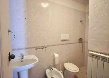 WhatsApp Image 2026-03-17 at 11.50.57 (3)_risultat - Commercial Premises Viale Otranto 48, Lecce - photo 12