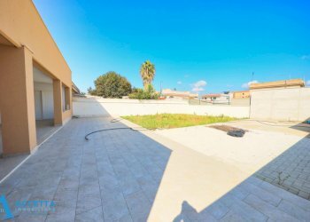 giardino - Villa Via Lorenzo il Magnifico, Taranto - foto 4