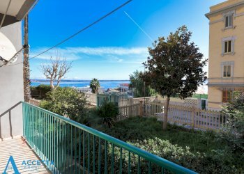 balcone - Four-room apartment Via della Croce 2, Taranto - photo 8