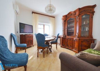 camera da letto - Four-room apartment Via della Croce 2, Taranto - photo 10