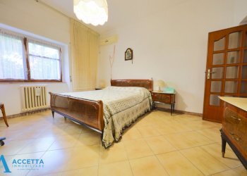 camera da letto - Four-room apartment Via della Croce 2, Taranto - photo 14