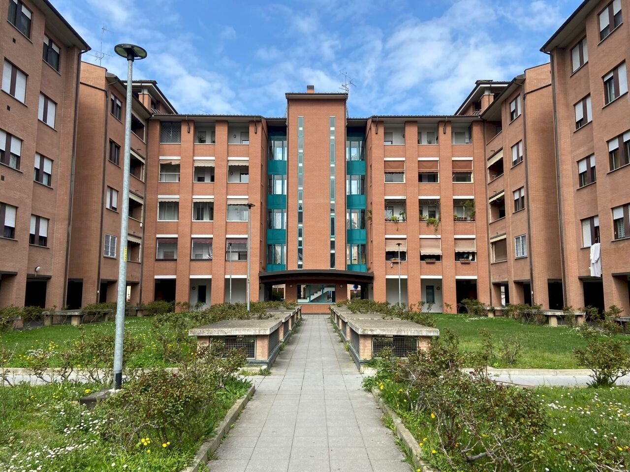 WhatsApp Image 2026-03-13 at 12.14.24 (1).jpeg - Box Via Cleto Tomba 9, Bologna (zona San Donato) - foto 1