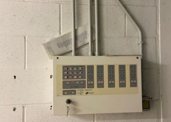 WhatsApp Image 2026-03-13 at 12.44.11 (1).jpeg - Box Via Cleto Tomba 9, Bologna (zona San Donato) - foto 24