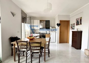 Two-room apartment Via Marina di Melilli, Floridia - photo 2