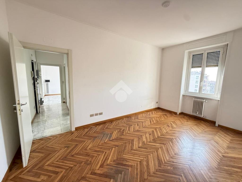 Trilocale Viale Gabriele D'annunzio, Milano (zona Ticinese) - foto 1