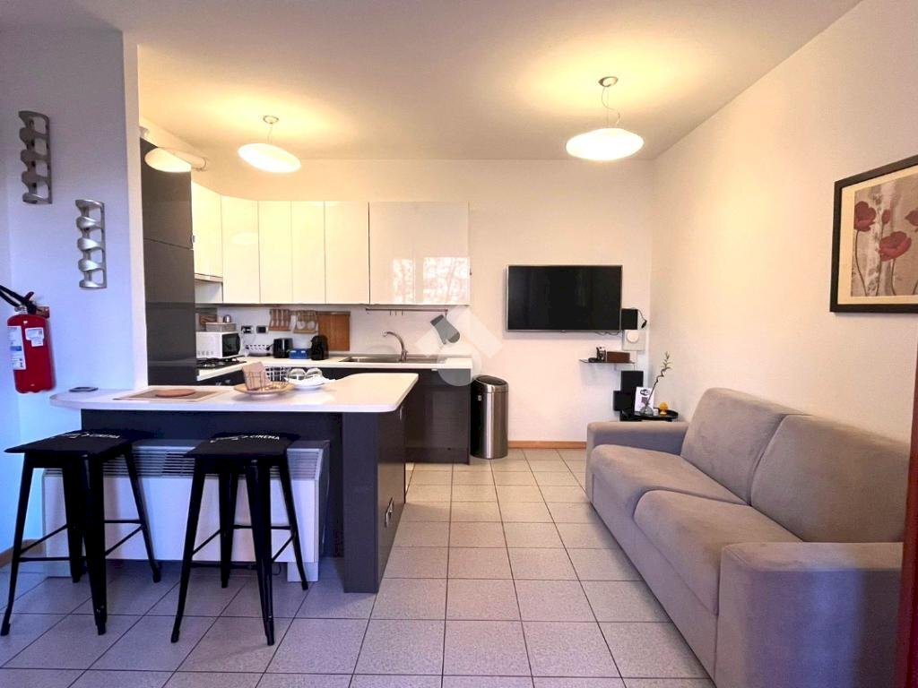 Two-room apartment Piazza dei Daini, Milano (neighborhood Bicocca) - photo 2