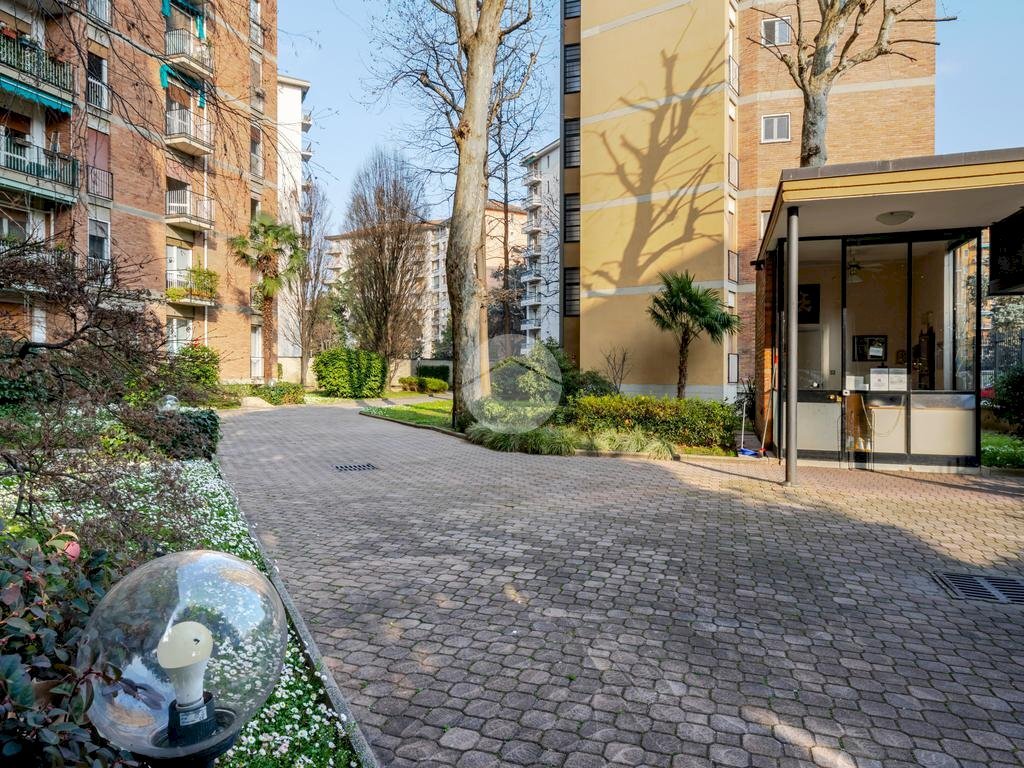 Trilocale Via Privata Piero Martinetti, Milano (zona Bande Nere) - foto 2