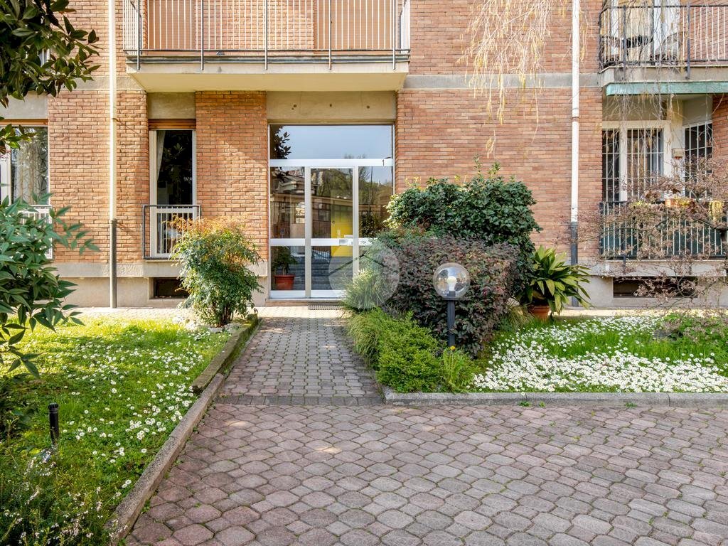 Trilocale Via Privata Piero Martinetti, Milano (zona Bande Nere) - foto 3