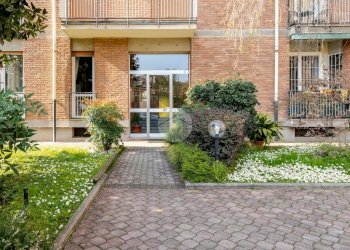 Trilocale Via Privata Piero Martinetti, Milano (zona Bande Nere) - foto 3