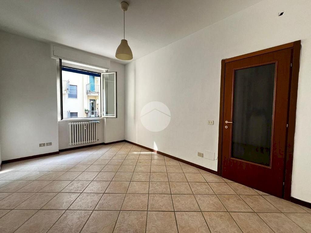 One-room apartment Via Leone Tolstoi, Milano (neighborhood Lorenteggio) - photo 1