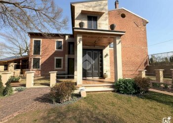 Independent house Via Madre Chiara Ricci, Castelspina - photo 1