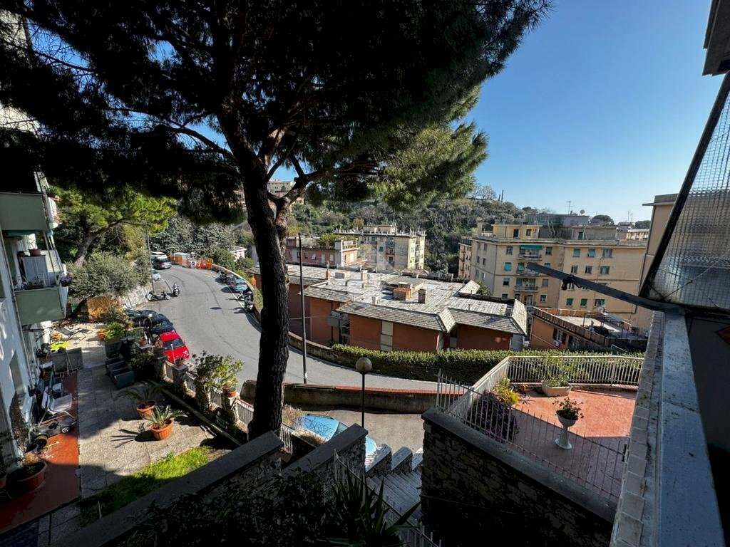 Quadrilocale Corso Luigi Andrea Martinetti, Genova (zona Sampierdarena) - foto 1