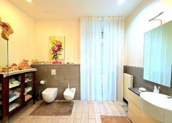 Four-room apartment Corso Cristoforo Colombo, Savona (neighborhood Centro) - photo 18