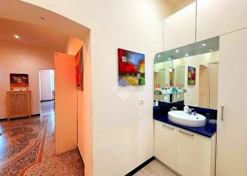 Four-room apartment Corso Cristoforo Colombo, Savona (neighborhood Centro) - photo 23