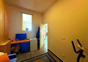 Four-room apartment Corso Cristoforo Colombo, Savona (neighborhood Centro) - photo 25