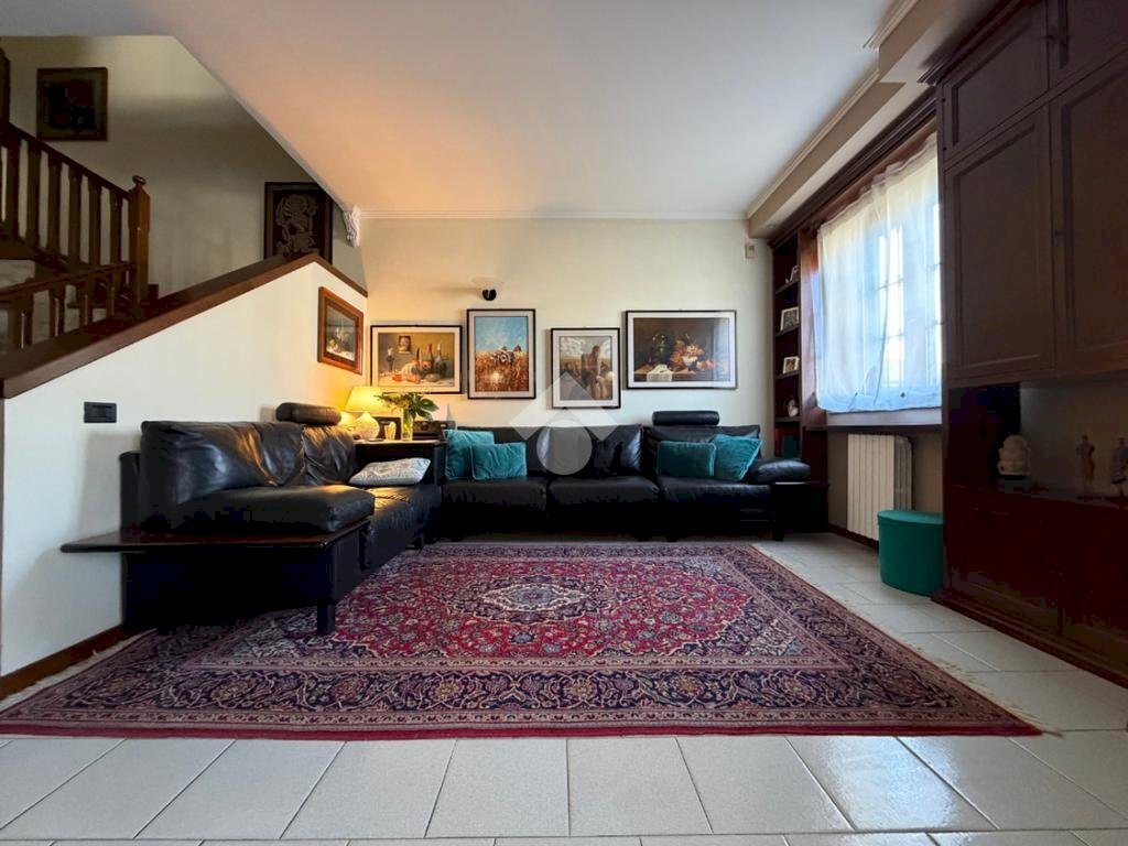 Porzione di casa Via Gen. C. A. dalla Chiesa, Pessano con Bornago - foto 2