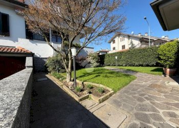 Porzione di casa Via Gen. C. A. dalla Chiesa, Pessano con Bornago - foto 31