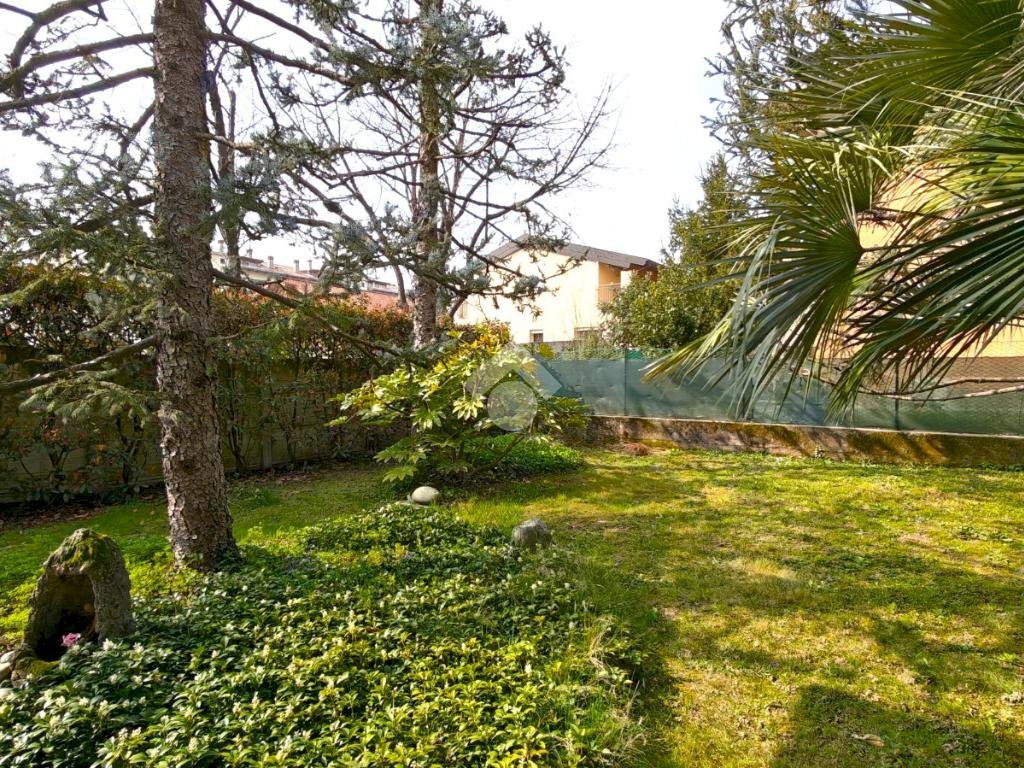 Portion of a house Via San Carlo, Senago - photo 3