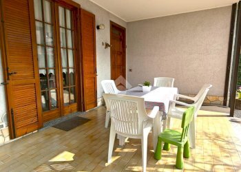 Portion of a house Via San Carlo, Senago - photo 14