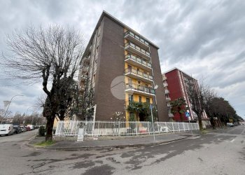 Three-room apartment Via Tommaso Grossi, Paderno Dugnano - photo 3