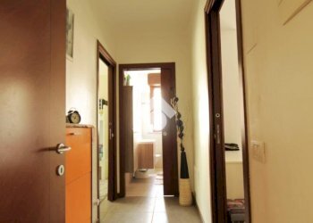 Three-room apartment Via Pellico, Sedriano - photo 14