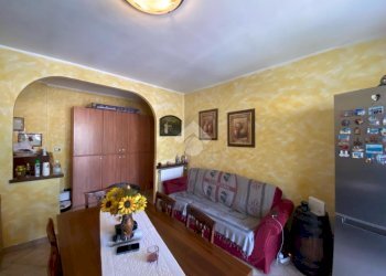 Three-room apartment Via medagli, Sant'Antonino di Susa - photo 3
