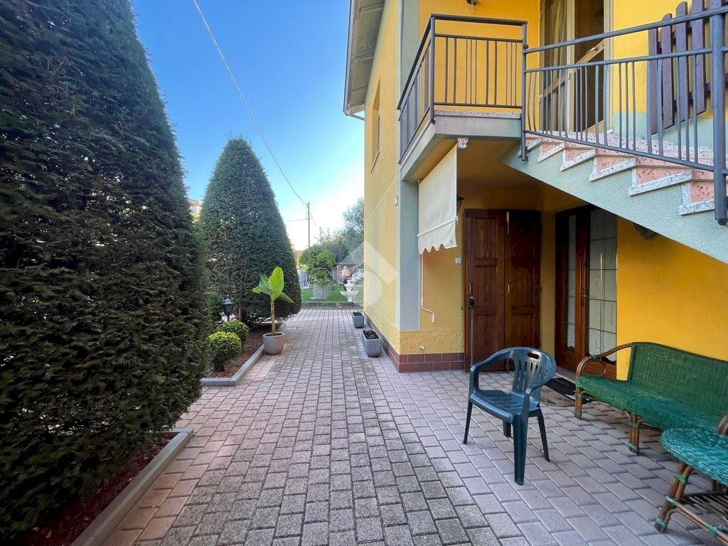 Four-room apartment via Montessori, Castelnovo di Sotto - photo 3