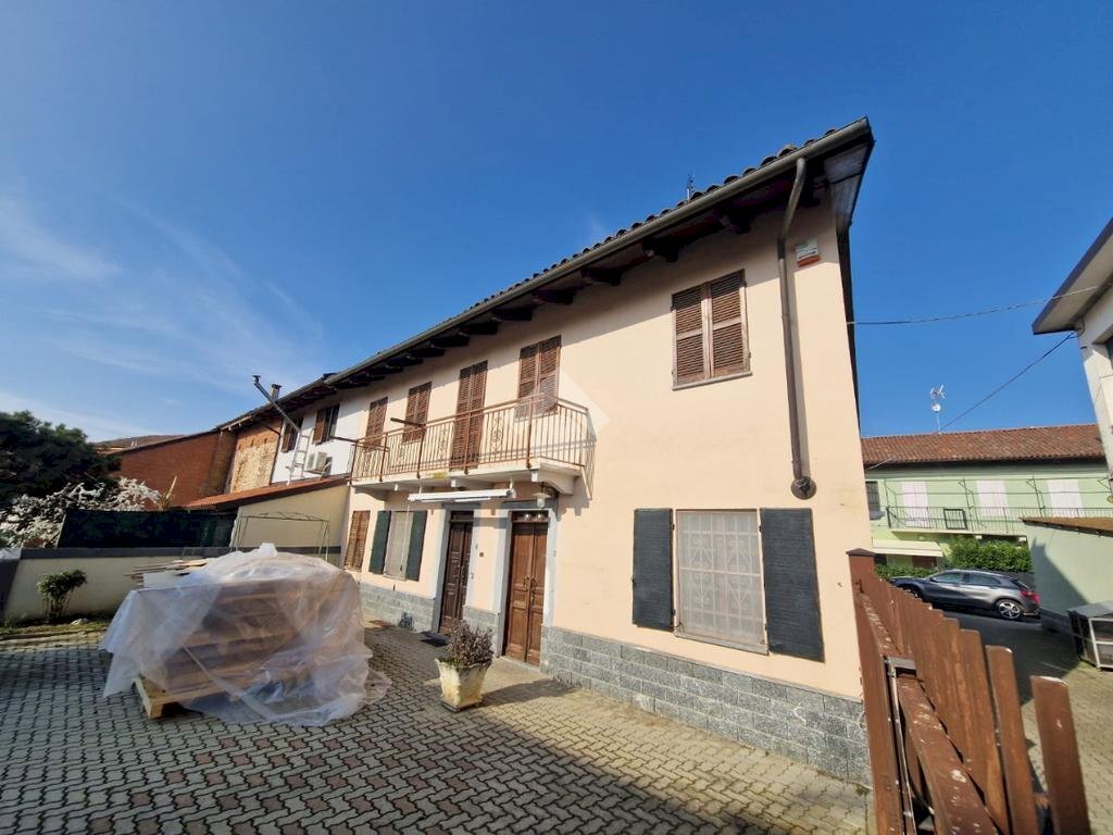 Casa indipendente Str. Bricchetto, Tigliole - foto 1