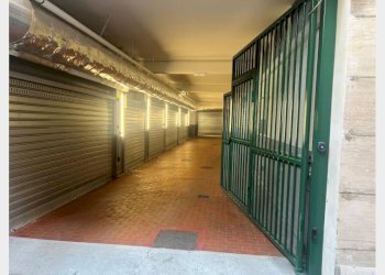 Posto Auto Genova - foto 1