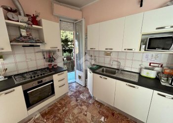 Two-room apartment Via Arpinati, Rapallo - photo 12