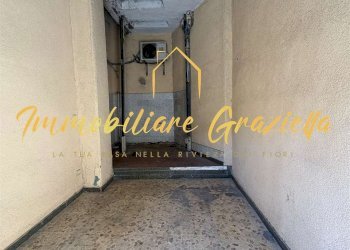 Magazzino Vallecrosia - foto 2