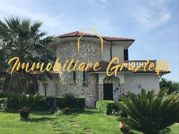 Villa Vallecrosia - foto 1