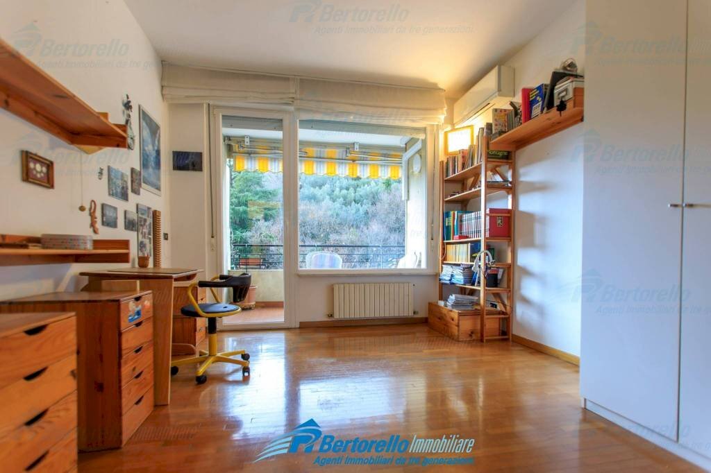 Trilocale Genova (zona Quarto) - foto 1