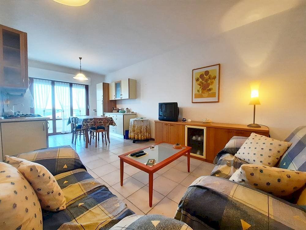 Foto 2 - Three-room apartment VIA DELLE GARDENIE
 
7, Alba Adriatica - photo 2