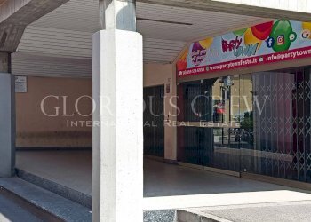Foto 2 - Shop Via Cavour, Muggiò - photo 2