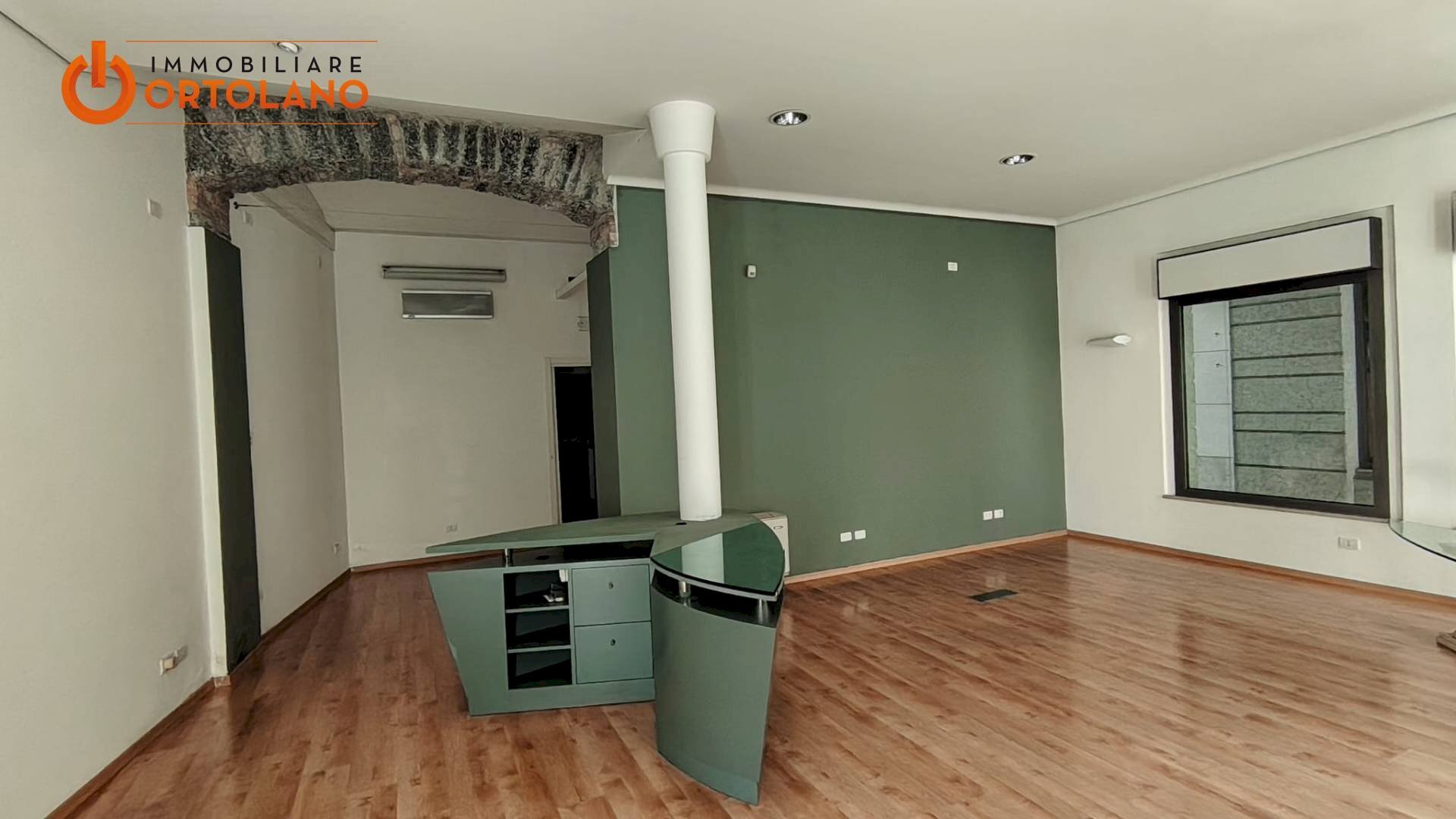 Foto 3 - Locale Commerciale Corso del Popolo
 
2, Monfalcone - foto 3