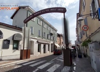 Foto 4 - Locale Commerciale Corso del Popolo
 
2, Monfalcone - foto 4