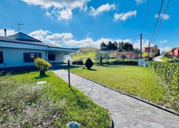 Foto 2 - Villa CONTRADA paragano
 
30, Ariano Irpino - photo 2