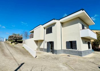 Foto 6 - Villa CONTRADA paragano
 
30, Ariano Irpino - photo 6