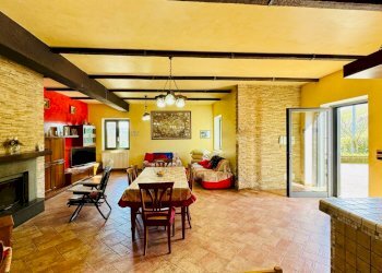 Foto 34 - Villa CONTRADA paragano
 
30, Ariano Irpino - photo 34