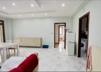 Foto 2 - Quadrilocale VIA POZZILLO
 
64, Mirabella Eclano - foto 2