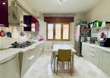 Foto 3 - Quadrilocale VIA POZZILLO
 
64, Mirabella Eclano - foto 3